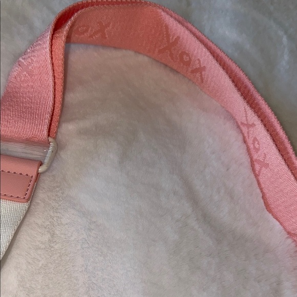 Betsey Johnson Crossbody Bag with Fruit Polka Dots  spring 2025🍓🍓🫐🫐🫐 - Picture 4 of 14